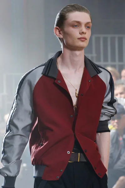 Look 21